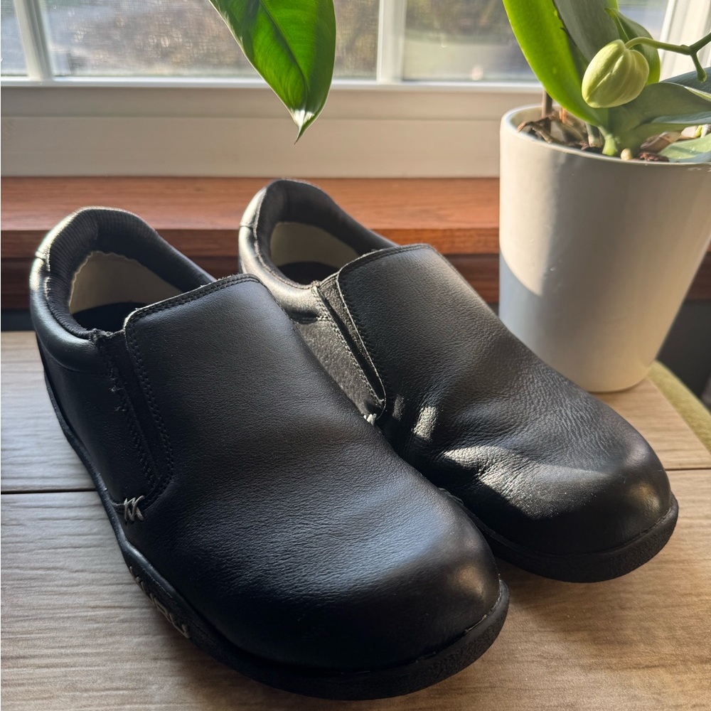 KURU *KIVI* WOMEN’S